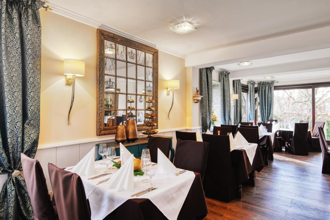 Hotel-Restaurant Central Am Koenigshof فيرهيم المظهر الخارجي الصورة