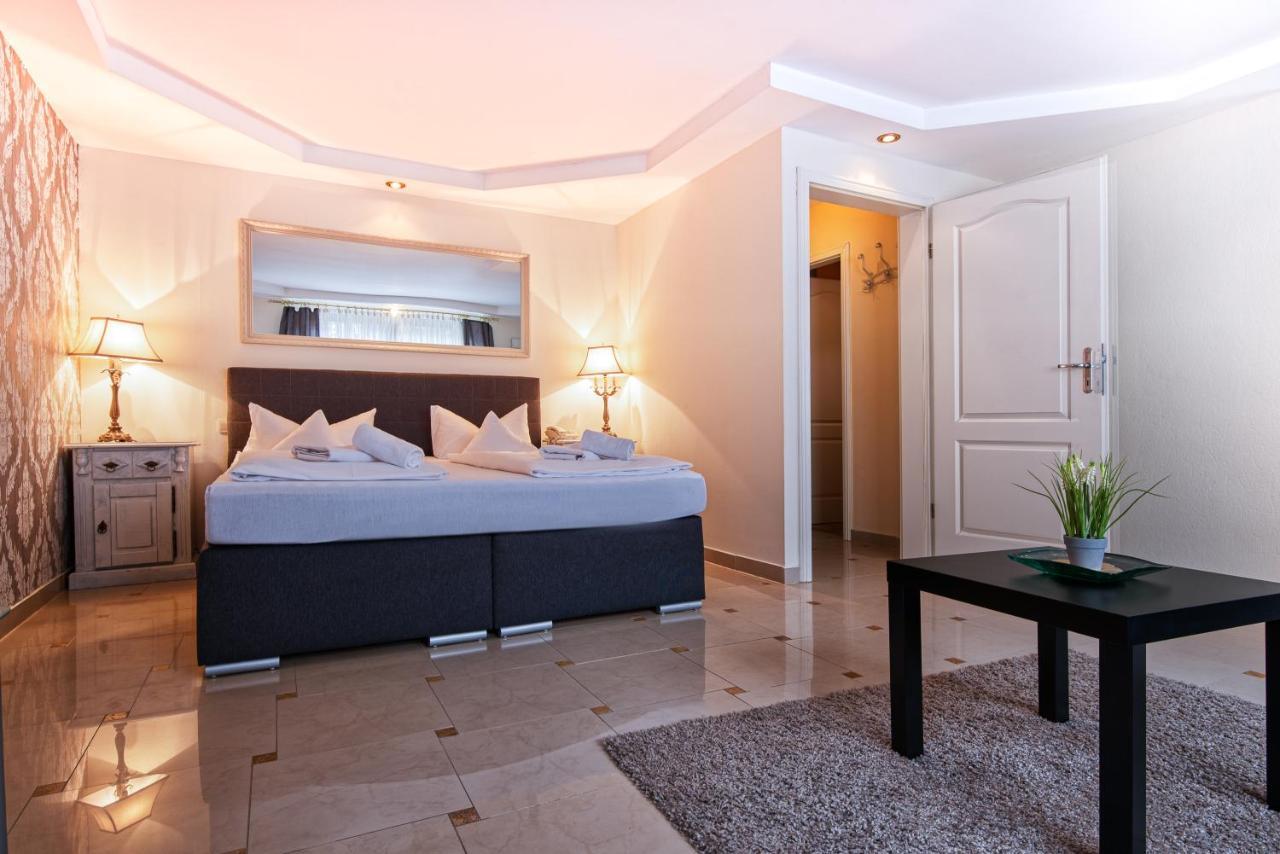 Hotel-Restaurant Central Am Koenigshof فيرهيم المظهر الخارجي الصورة